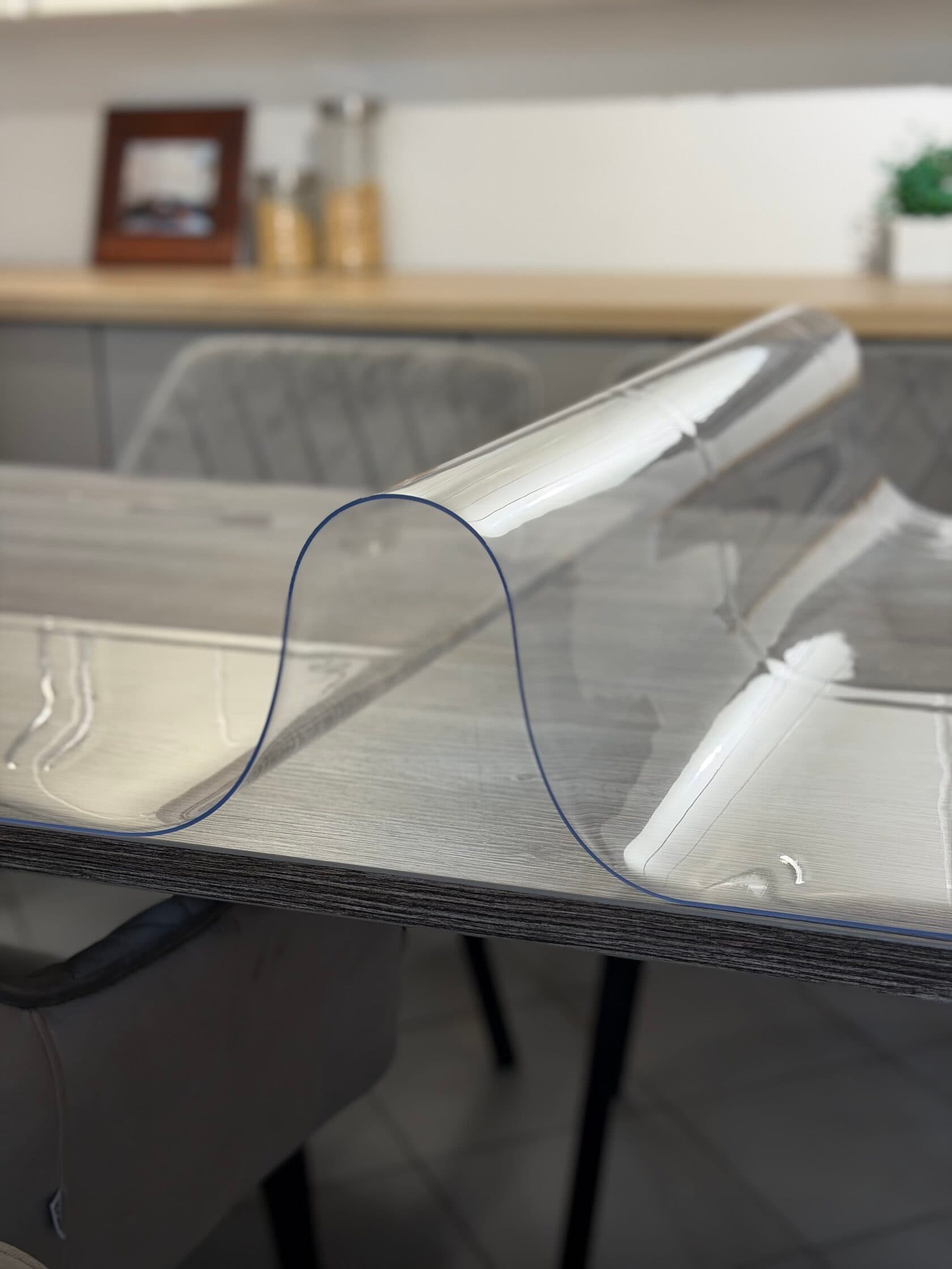 Tapis de protection transparent 50×80 cm en verre souple brillant